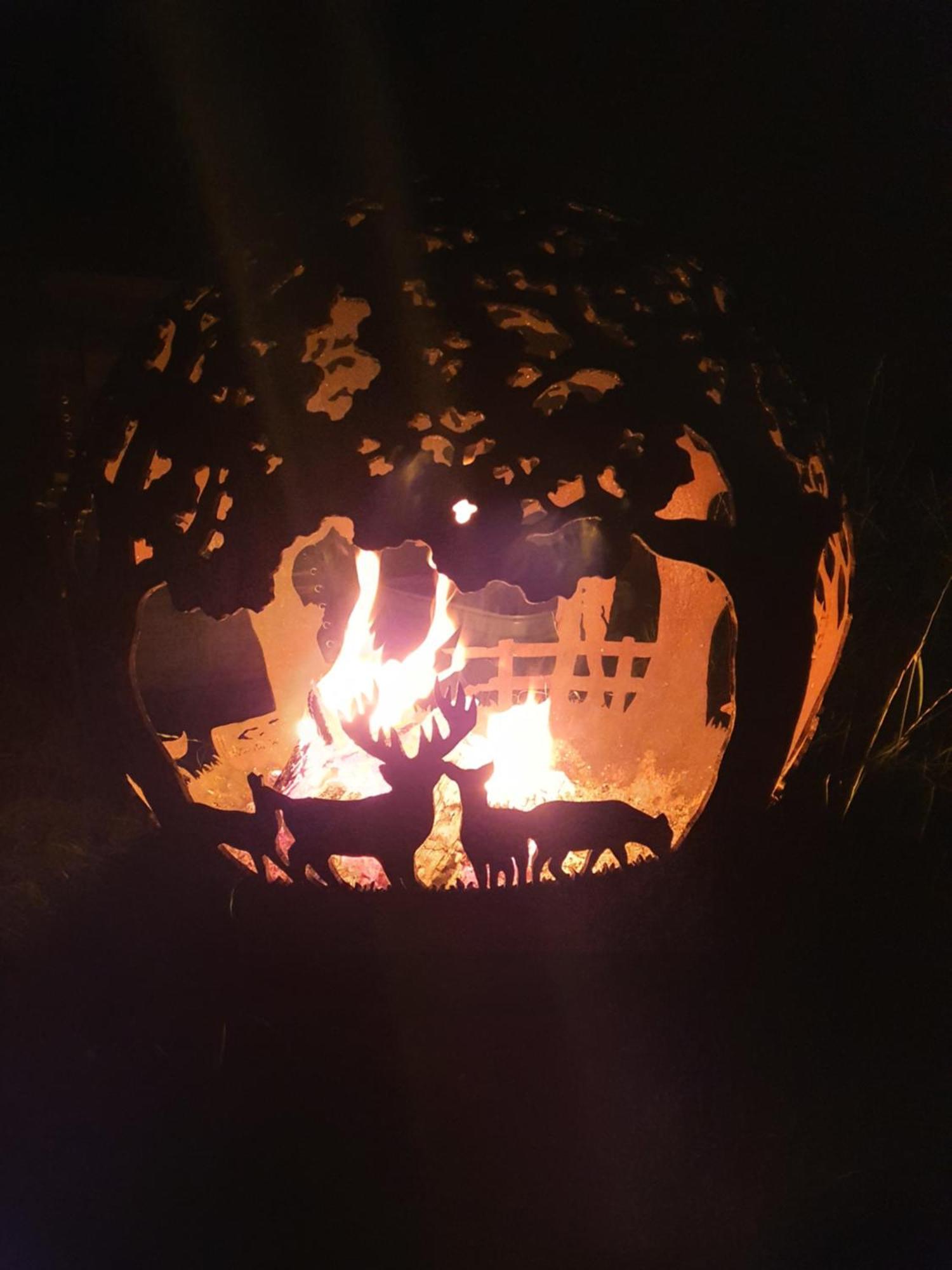 Gilfach Gower Farm Luxury Yurt With Hot Tub Hotell Ammanford Eksteriør bilde