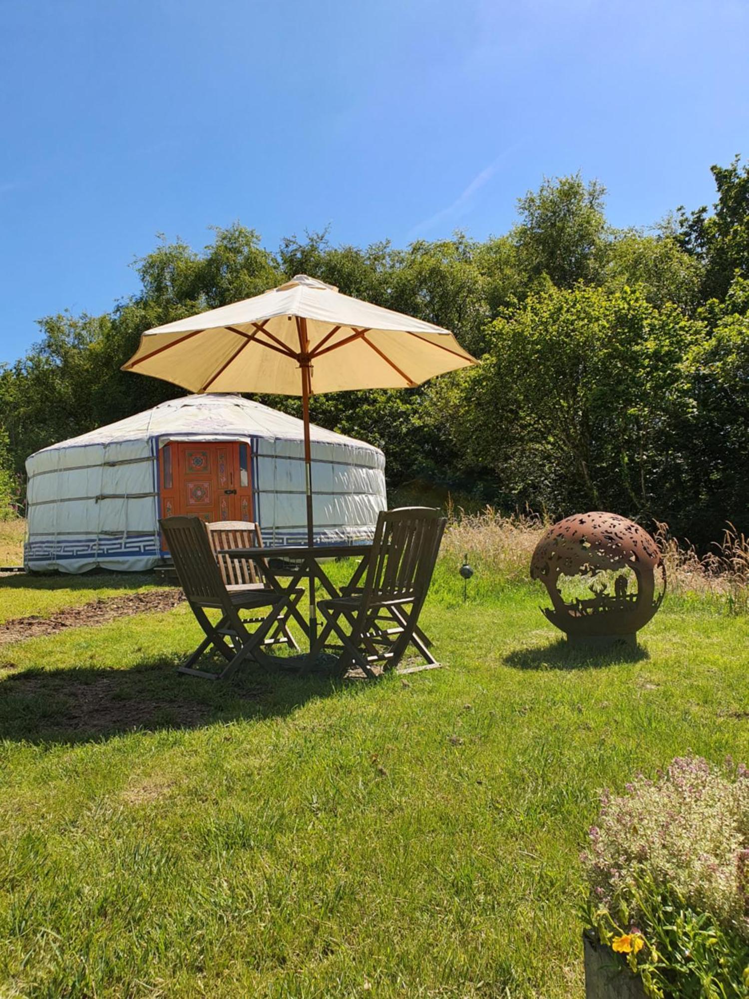 Gilfach Gower Farm Luxury Yurt With Hot Tub Hotell Ammanford Eksteriør bilde