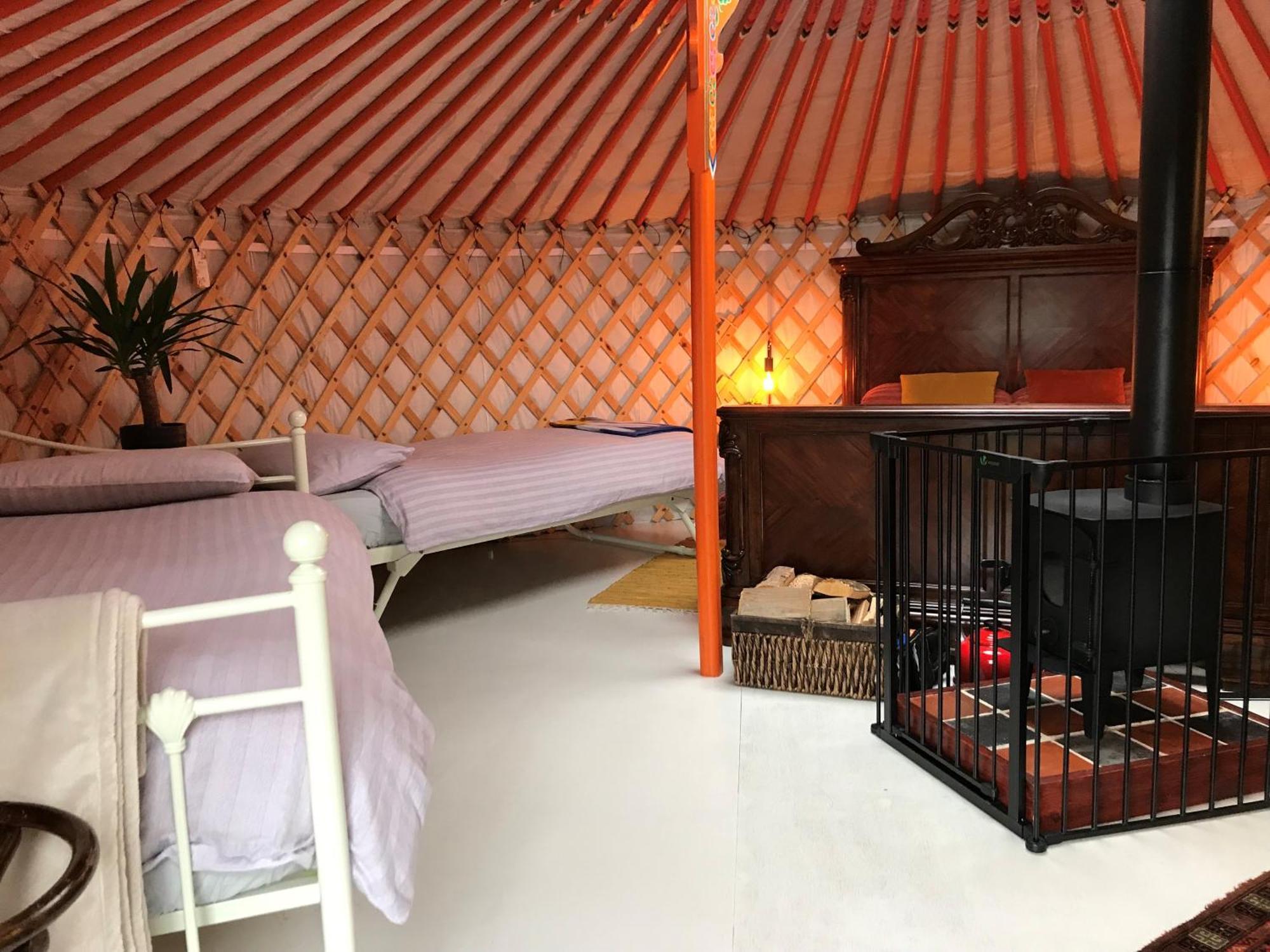 Gilfach Gower Farm Luxury Yurt With Hot Tub Hotell Ammanford Eksteriør bilde