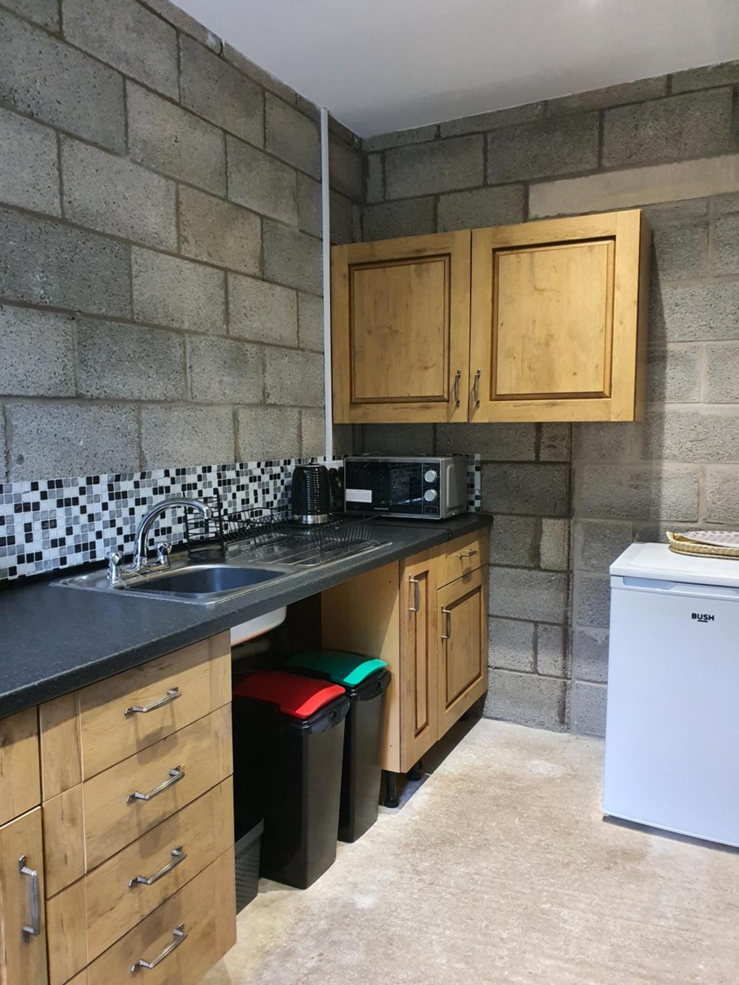 Gilfach Gower Farm Luxury Yurt With Hot Tub Hotell Ammanford Eksteriør bilde